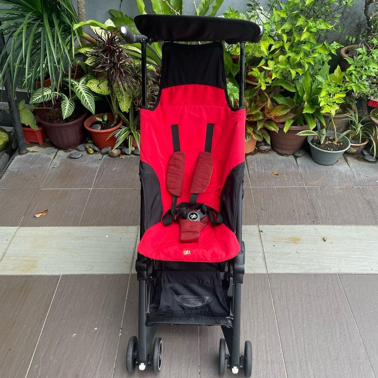 GB Pockit Stroller, RED — main product image
